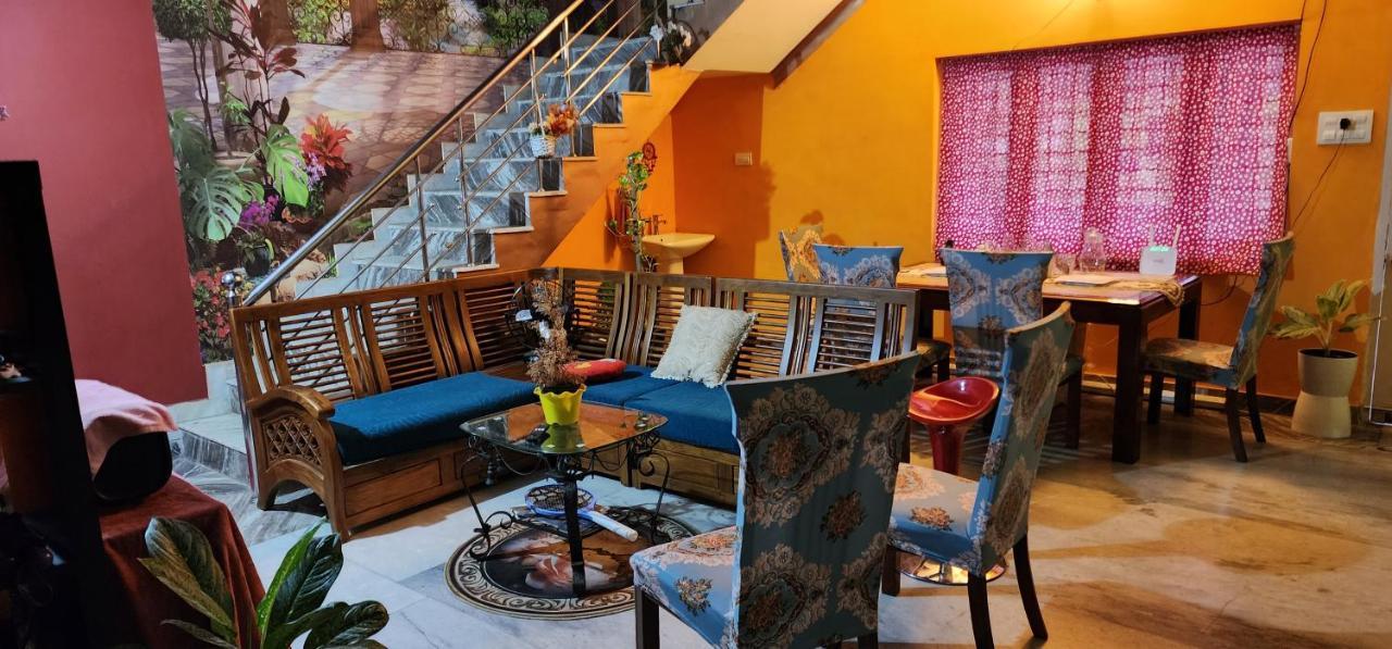 Jj'S White House Hotel Thrissur Exterior photo